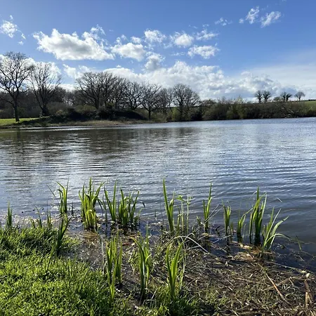 Ferienhaus Au Bord De L'etang Avec Cheminee Et Wifi, Peche No-kill - Fr-1-489-71 *